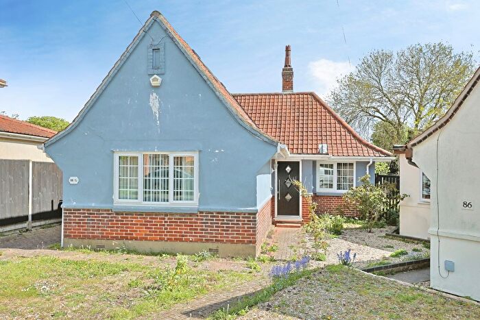 3 Bedroom Bungalow For Sale In Glenmore Gardens, Norwich, Norfolk, NR3