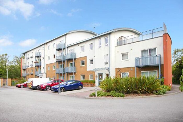 2 Bedroom Apartment To Rent In Trafalgar Gardens, Crawley, West Sussex., RH10