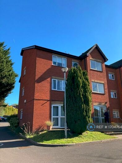 1 Bedroom Flat To Rent In Cobden Court, Southampton, SO18