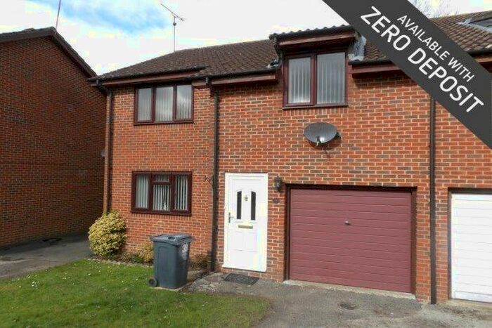 2 Bedroom Maisonette To Rent In Jenner Way, Romsey SO51