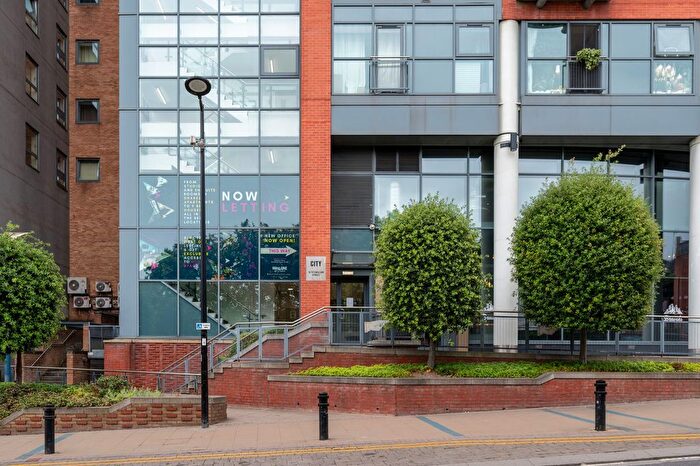 1 Bedroom Flat For Sale In Fitzwilliam Street, Sheffield, S1