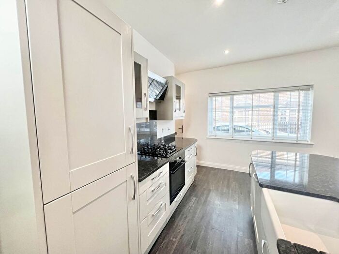 2 Bedroom Property To Rent In Victoria Road, Brentwood, CM14