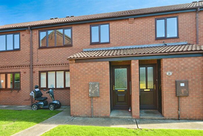 1 Bedroom Flat For Sale In Cathedral Court, Scunthorpe, DN17