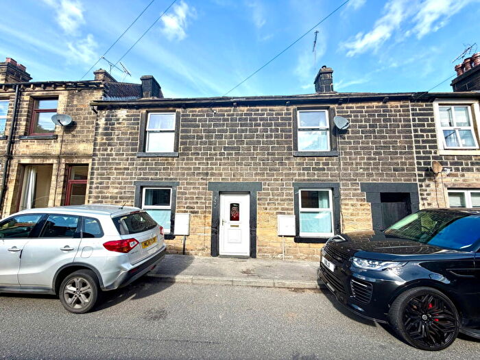 3 Bedroom Cottage For Sale In Manchester Road, Thurlstone, Sheffield, S36