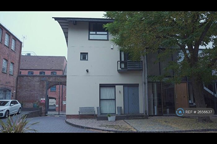 2 Bedroom Flat To Rent In Victoria Works, Birmingham, B1