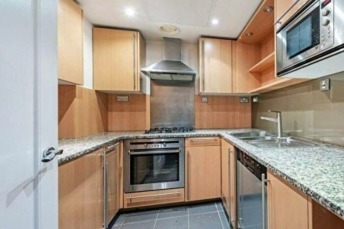 2 Bedroom Flat To Rent In Coleridge Gardens, London, SW10