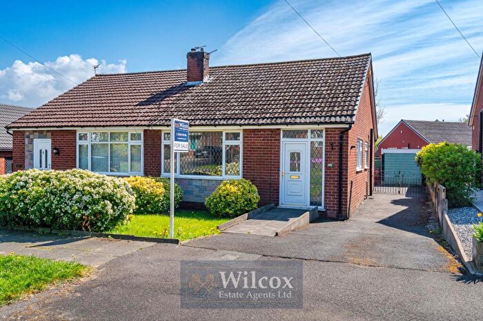 2 Bedroom Semi-Detached Bungalow For Sale In Crossdale Road, Bolton, BL2