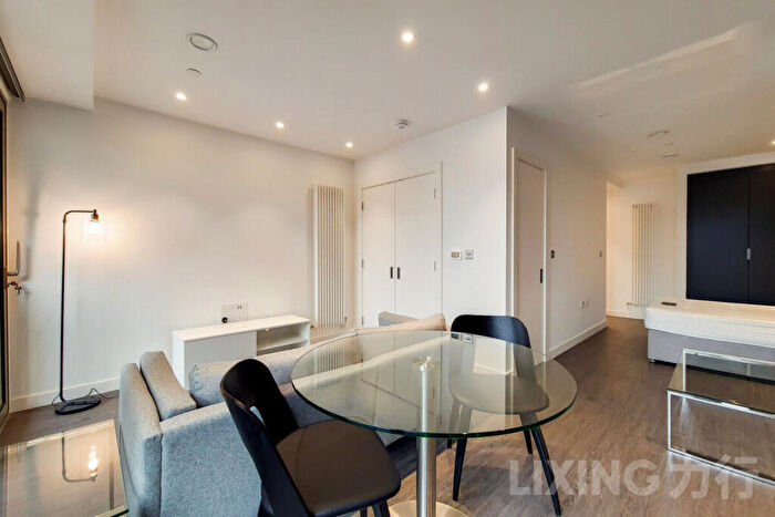1 Bedroom Apartment To Rent In Western Gateway, Royal Docks, E16