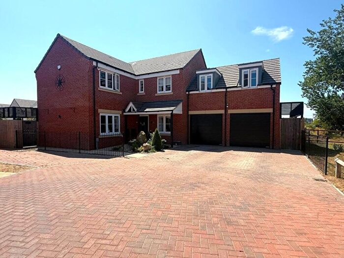 5 Bedroom Detached House For Sale In Barley Close, Chatteris, Cambs., PE16