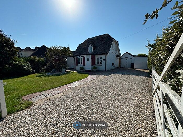 3 Bedroom Detached House To Rent In Ocean Drive, Ferring - Short Term Rental, BN12