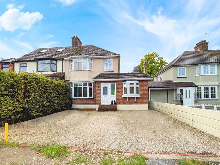 4 Bedroom Semi-Detached House For Sale In Purfleet Road, South Ockendon, RM15