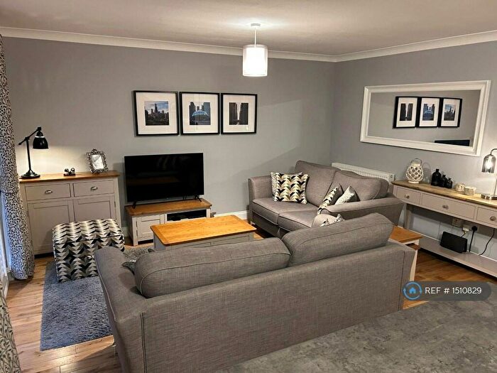 2 Bedroom Flat To Rent In Garendon Green, Loughborough, LE11