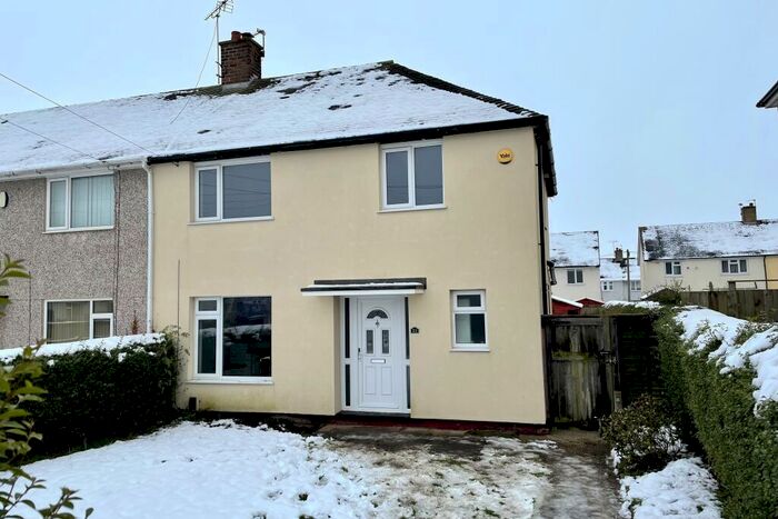 3 Bedroom Semi-Detached House To Rent In Cerne Close, Clifton, NG11