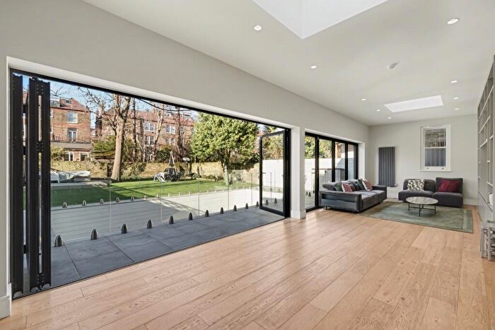 3 Bedroom Flat For Sale In Greencroft Gardens, South Hampstead, London, NW6