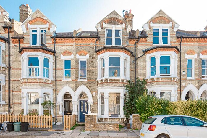 1 Bedroom Flat To Rent In Leathwaite Road, Battersea, SW11