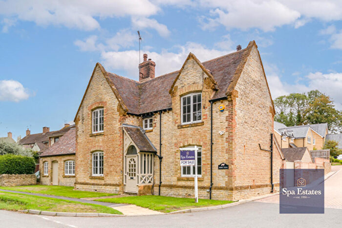 6 Bedroom Detached House For Sale In Nearly Sq Ft - Home Farm, Old School Lane, Lighthorne, Warwickshire, CV35