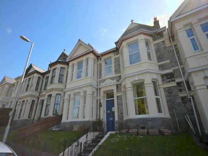 1 Bedroom Flat To Rent In Lipson Road, Plymouth, Devon, PL4