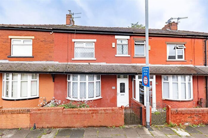 3 Bedroom Terraced House For Sale In Barden Lane, Burnley, BB10