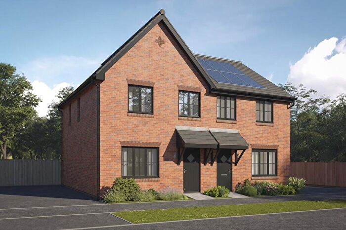 3 Bedroom Semi Detached House For Sale In The Fairways, Westhoughton, Bolton, BL5