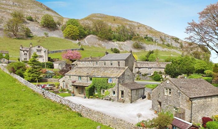 5 Bedroom Detached House For Sale In Kilnsey, Skipton, BD23