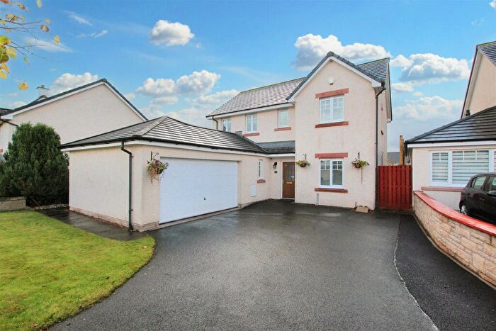 5 Bedroom Detached House For Sale In Woodlands Avenue, Lanark, ML11