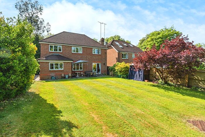 5 Bedroom Detached House For Sale In Green Lane, Leatherhead, Surrey, KT22