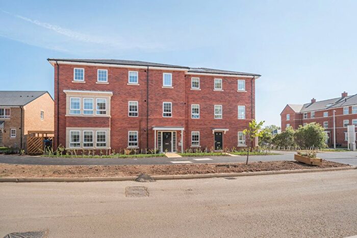 2 Bedroom Flat To Rent In Kingston Grange Drive, Upper Lighthorne, Leamington Spa, Warwickshire, CV33