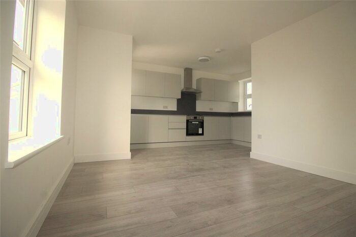 1 Bedroom Flat To Rent In Clarence Row, Gravesend, DA12