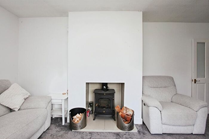 3 Bedroom Semi-Detached House For Sale In Maesteg Grove, Tonteg, Pontypridd, CF38