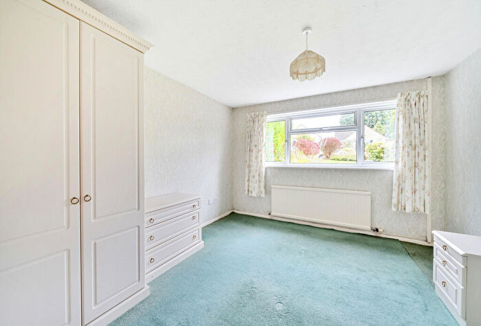 3 Bedroom Bungalow For Sale In Burleigh View, Bussage, Stroud, Gloucestershire, GL6