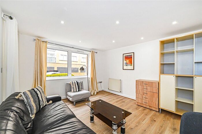 1 Bedroom Flat To Rent In Newport Avenue, London, E14