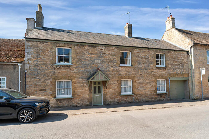 4 Bedroom Character Property For Sale In West Street, Kings Cliffe, Stamford, PE8