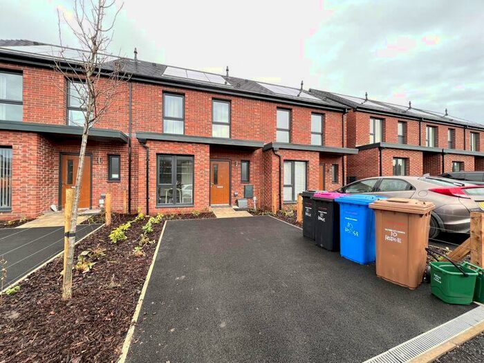 2 Bedroom Terraced House To Rent In Hodge Lane, Salford, M5