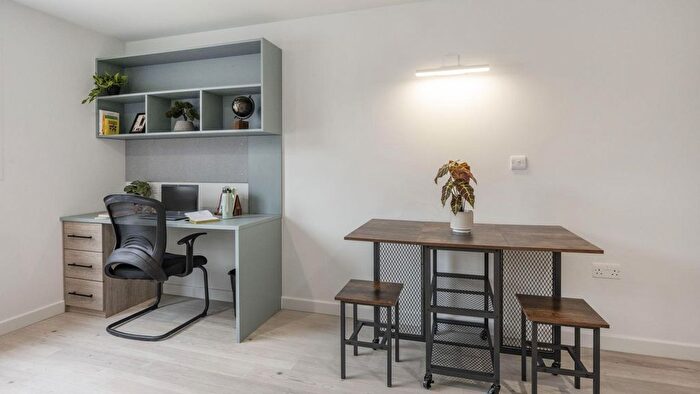 Studio To Rent In Boston Park Road, Brentford, TW8