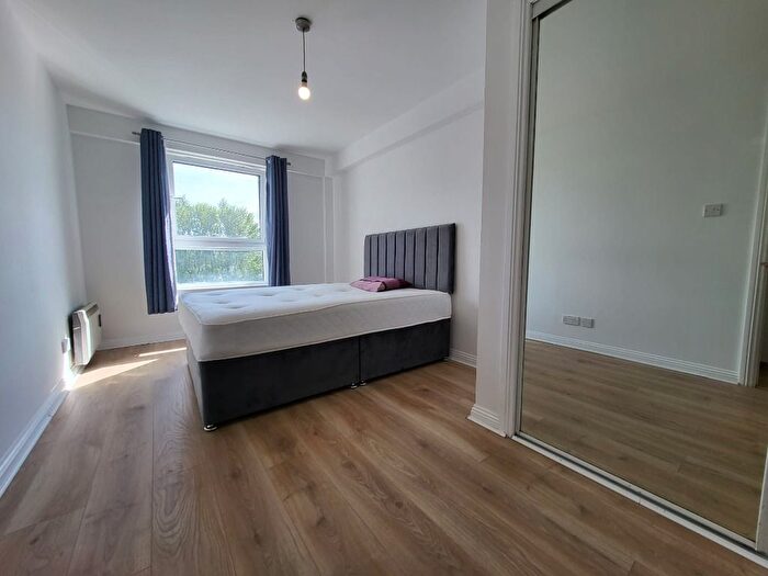 2 Bedroom Flat To Rent In Wallace Street, Tradeston, Glasgow, G5