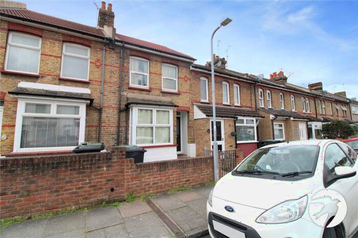 3 Bedroom Terraced House To Rent In Churchill Road, Gravesend, Kent, DA11