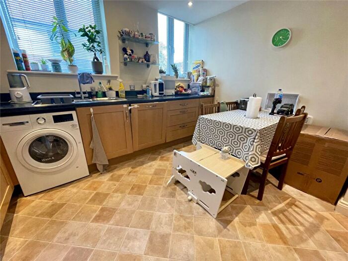 2 Bedroom Apartment To Rent In Richmond Wood Road, Bournemouth, BH8