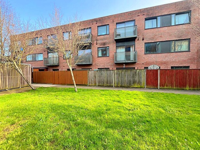 2 Bedroom Apartment For Sale In Elmgrove Road, Harrow, HA1
