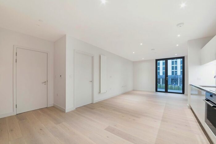1 Bedroom Flat To Rent In Masthead House, Royal Wharf, London, E16