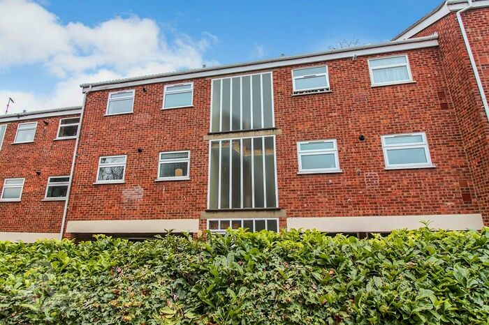 1 Bedroom Apartment To Rent In Halcombe Court, Norwich (Off Denmark Road), NR3