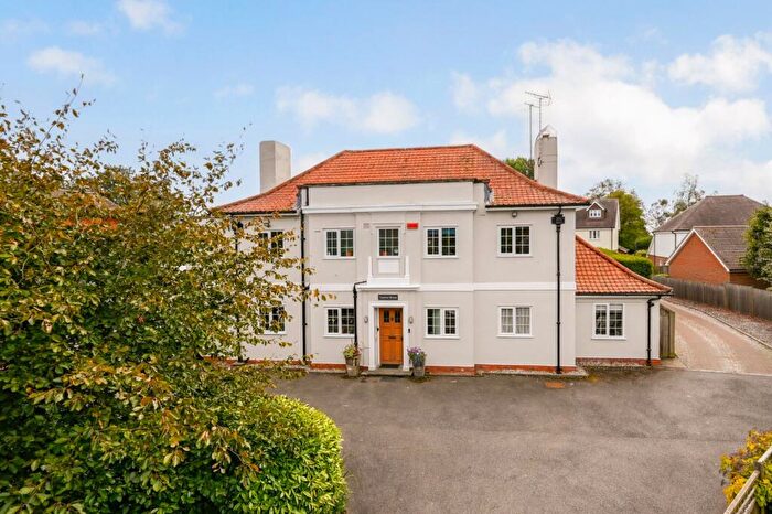 5 Bedroom Detached House For Sale In School Road, Hythe, Kent, CT21