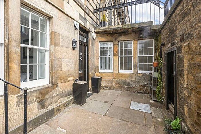 2 Bedroom Flat To Rent In Chester Street, West End, Edinburgh, EH3