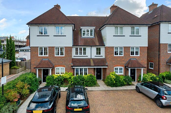 3 Bedroom Town House To Rent In Twining Close, Royal Tunbridge Wells, TN4