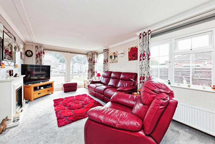 2 Bedroom Detached House For Sale In Dover Road, Canterbury, Kent, CT4