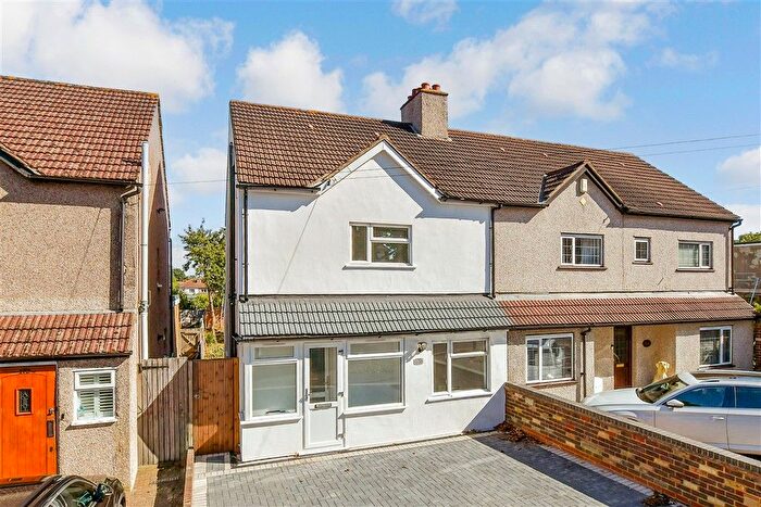 3 Bedroom Semi-Detached House For Sale In Benhill Road, Sutton, Surrey, SM1
