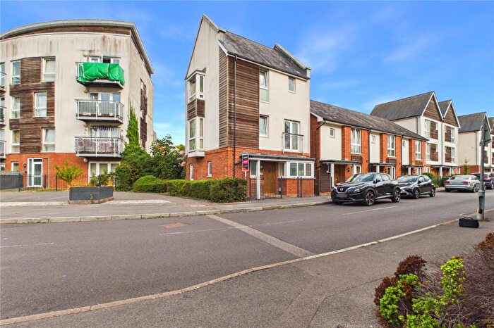 4 Bedroom Detached House For Sale In Mallory Road, Basingstoke, Hampshire, RG24