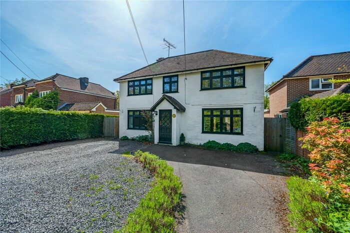 4 Bedroom Detached House To Rent In New Road, Wormley, Godalming, GU8