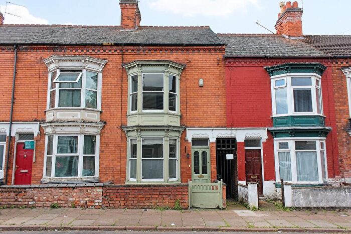 2 Bedroom Terraced House For Sale In Noel Street, Leicester, LE3