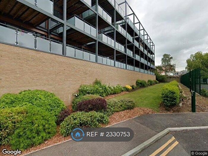 2 Bedroom Flat To Rent In Studio Way, Borehamwood, WD6