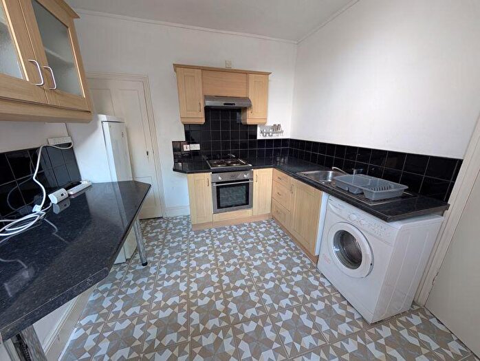 1 Bedroom Flat To Rent In High Street, Harborne, Birmingham, B17